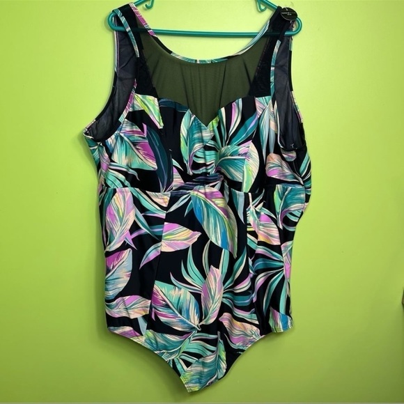Torrid Wireless Mesh High Neck One Piece Swimsuit Multi size 6X NWT - Picture 2 of 8